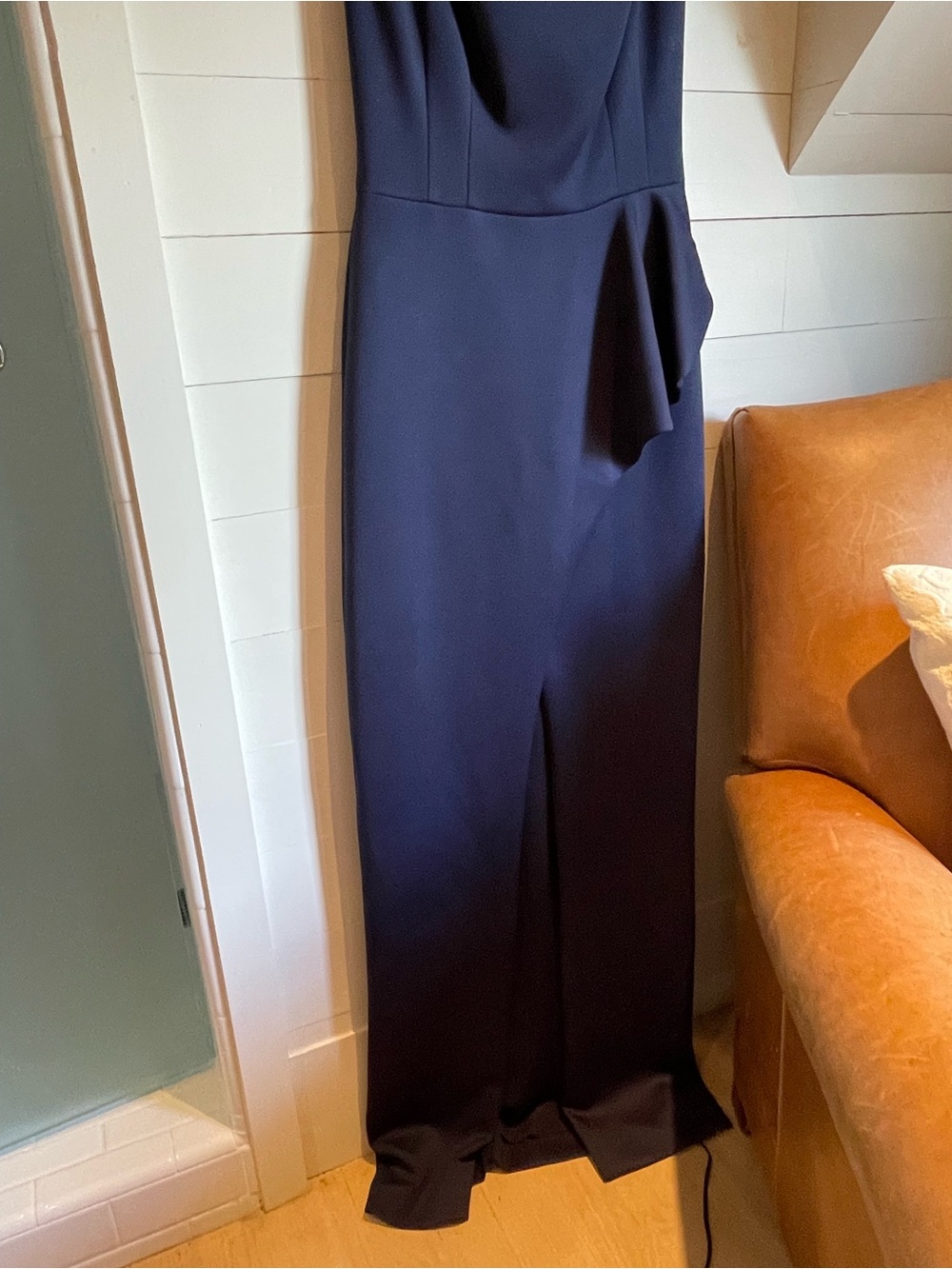 Black Halo Midnight Navy Sleeveless V-Back Maxi Gown - Picture 4 of 8